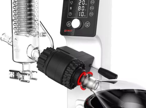 Pinnacle's PC131 Rotary Evaporator close up view