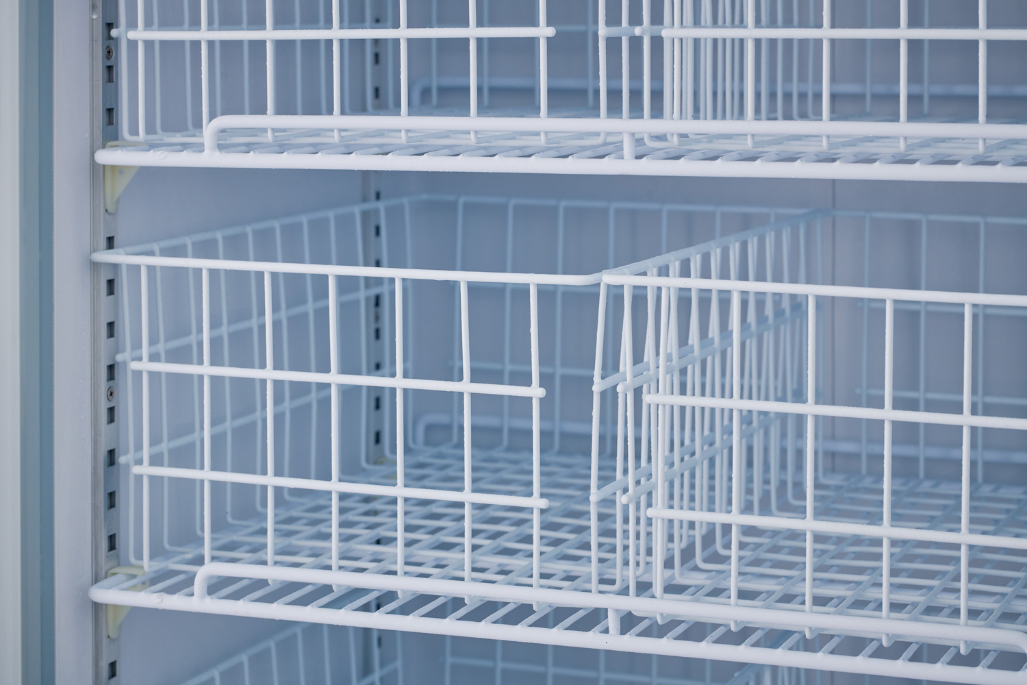 Pinnacle LabPLUS Freezer 600L - Image 6