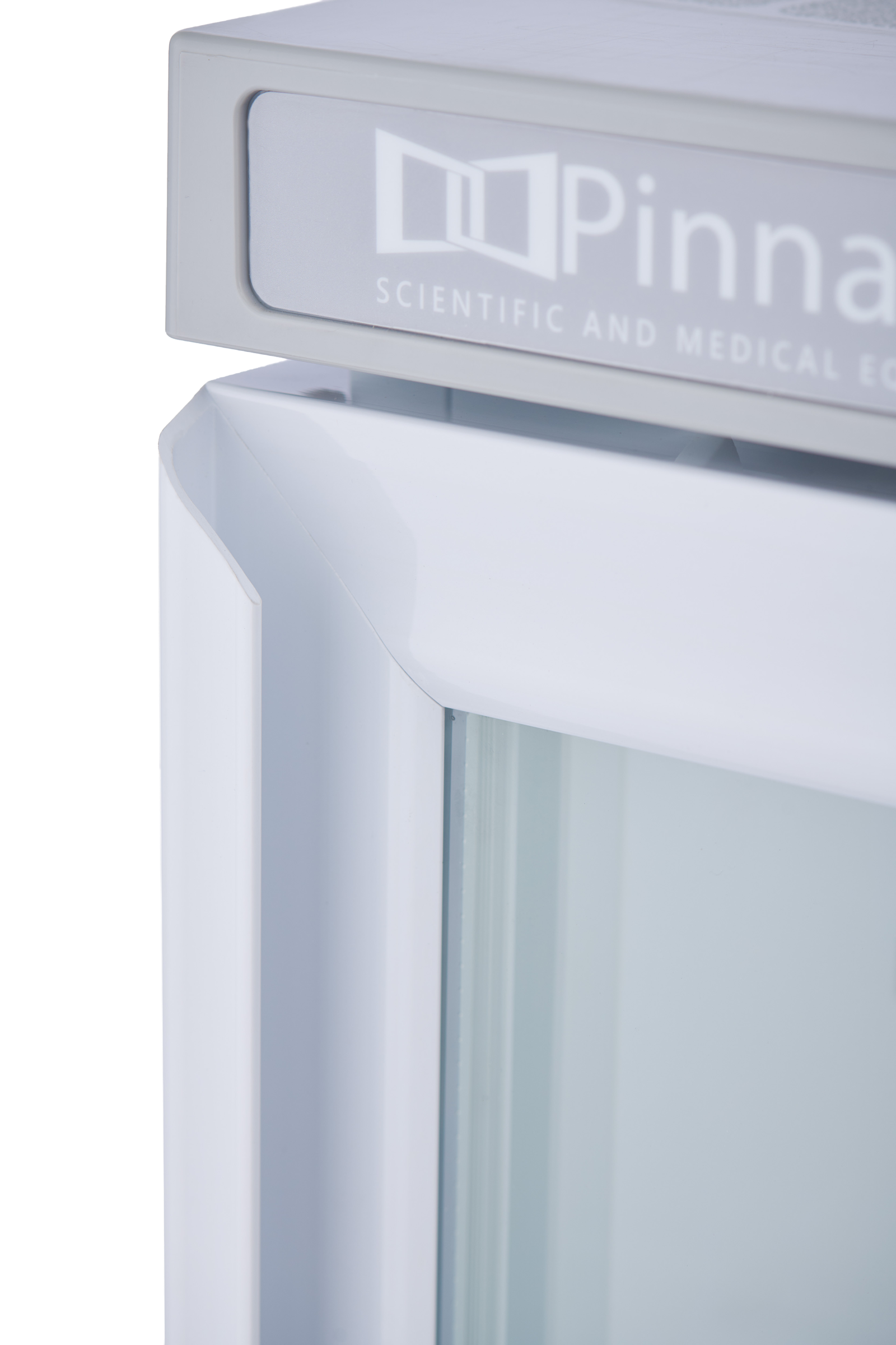 Pinnacle LabPLUS Refrigerator 400L - Image 4
